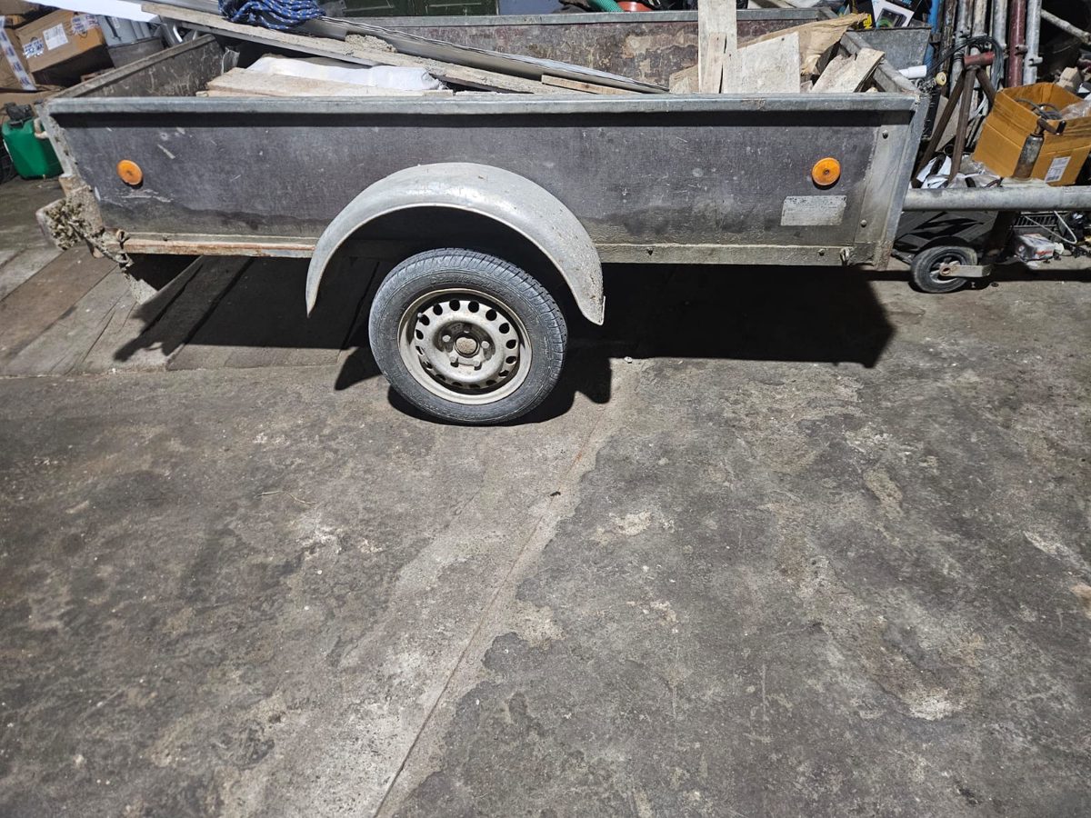 Remorca Dav Limburg 750 kg - Loc.Fagaras, Jud.Brasov 1