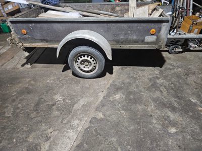 Remorca Dav Limburg 750 kg - Loc.Fagaras, Jud.Brasov