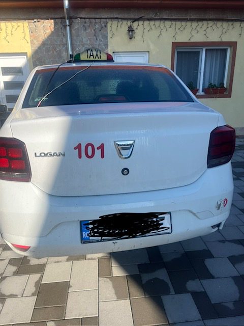Autoturism marca Dacia model Logan 1