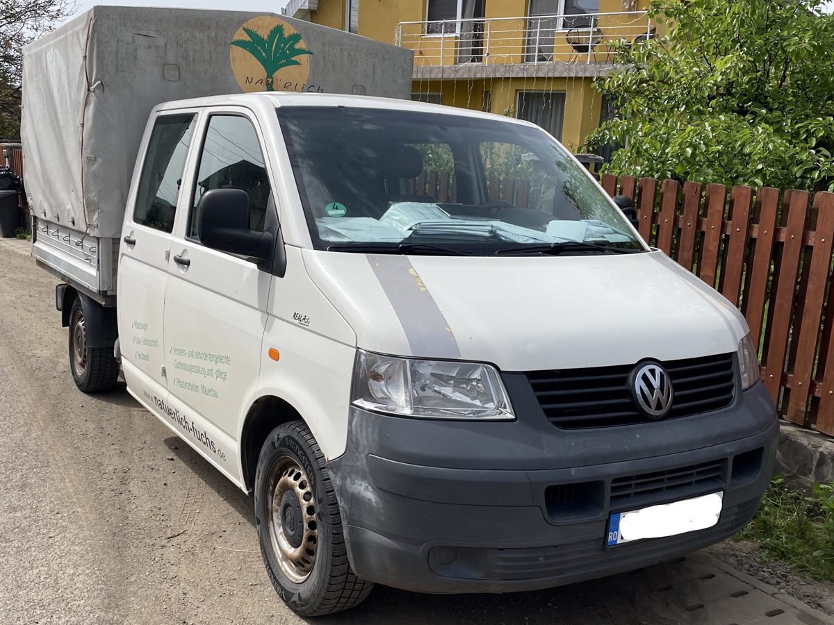 Autoturism marca Volkswagen model TRANSPORTER 7J 1