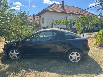 Autoturism marca Opel model Tigra