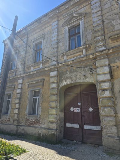 Apartament P 3 camere baie hol SU 78.20 mp cu 14.2% pci si 117/924 mp teren