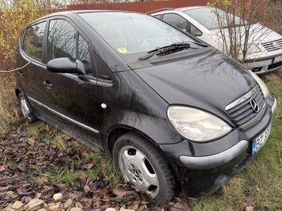 Autoturism marca Mercedes-Benz model Clasa A culoare Negru