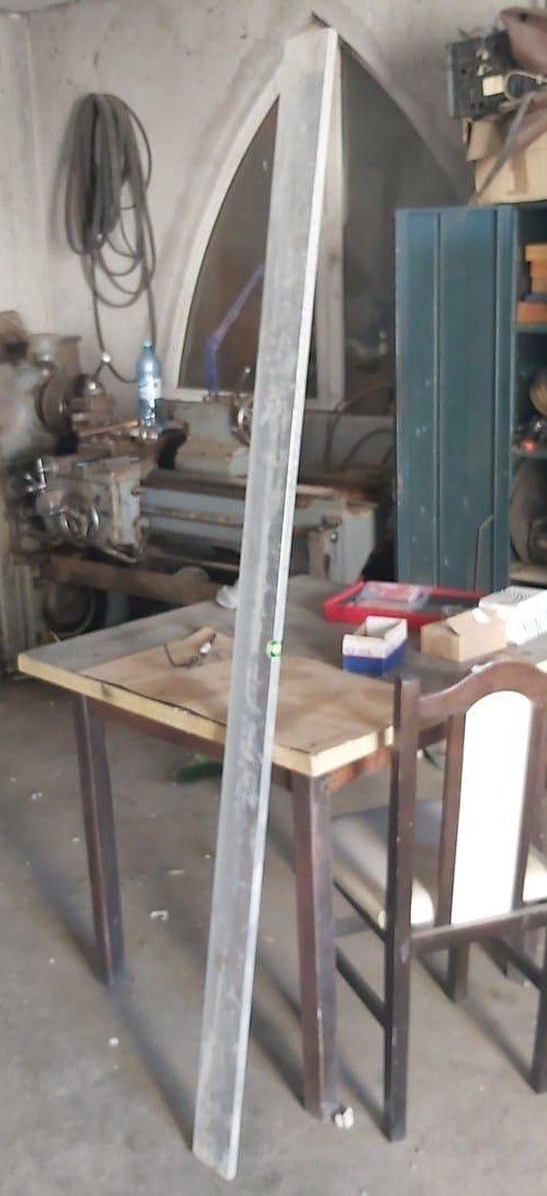 Dreptar aluminiu cu bula 2 metri 1