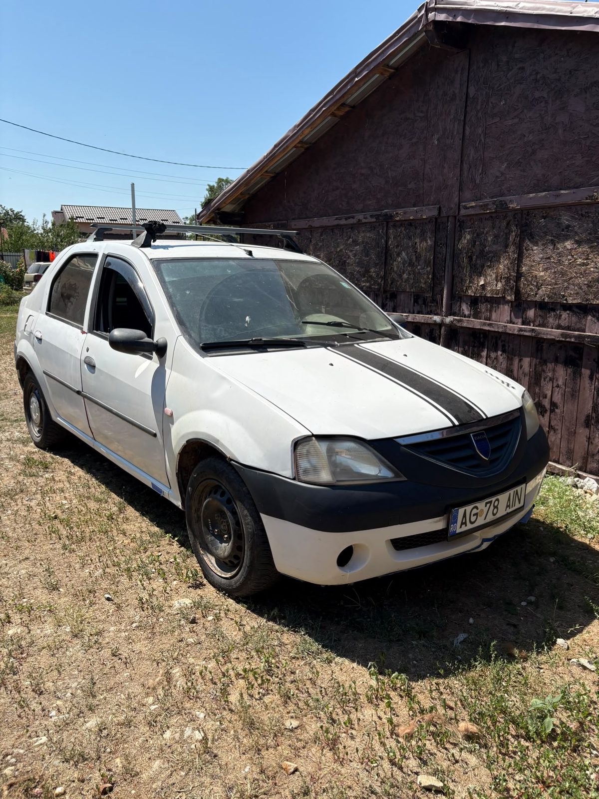 Autoturism marca Dacia model Logan 1