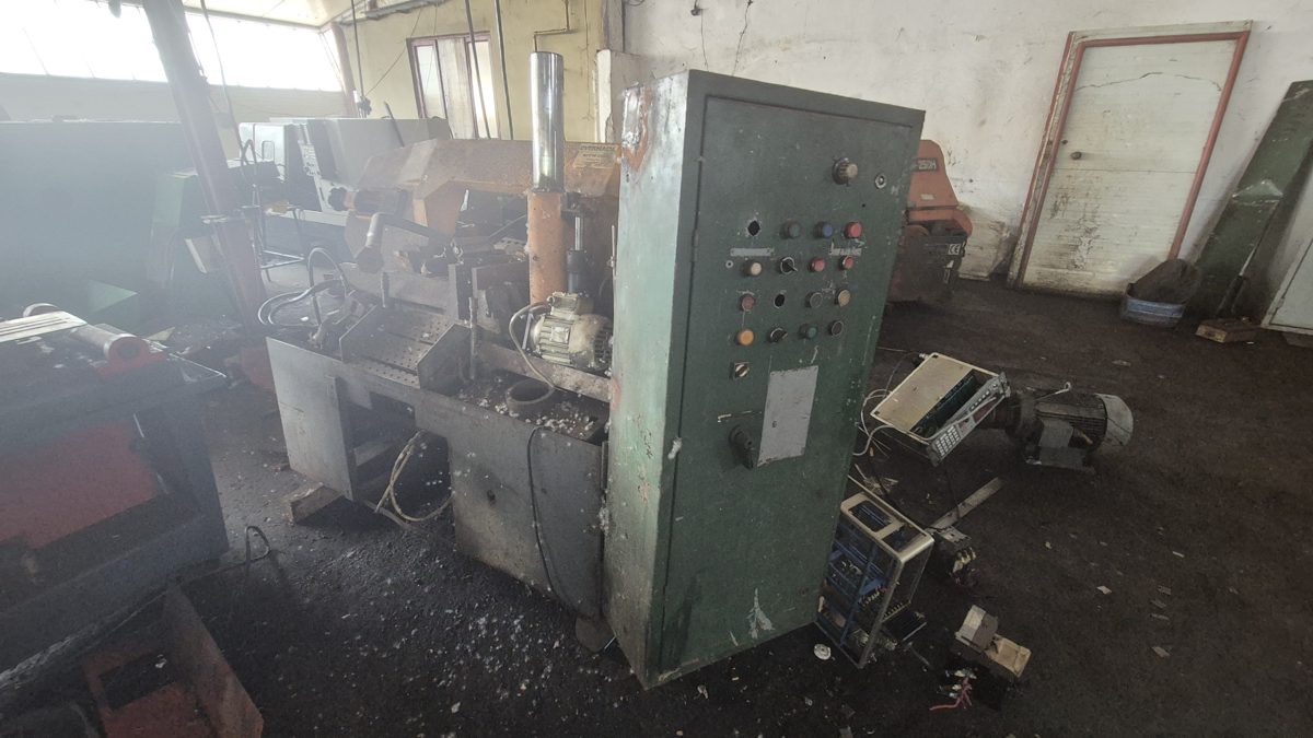FIERASTRAU CU BANDA SI AVANSARE AUTOMATA, MARCA COMESA, TIP MDX 40 1