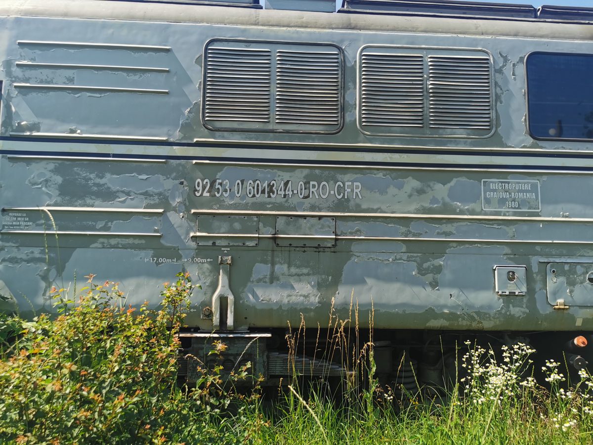 Locomotiva 410125 - LOCOMOTIVA LDE 2100 CP 92 53 0 601344-0 (30.01.1980) 1