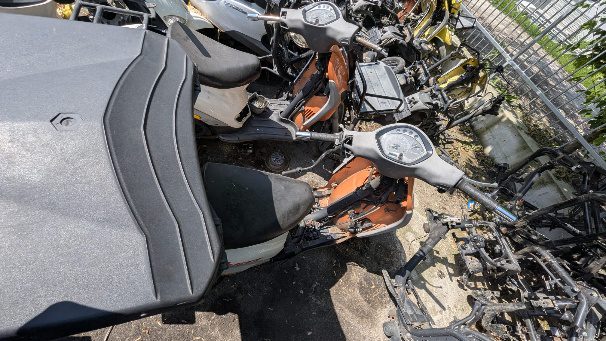 Scuter marca PIAGGIO LIBERTY CORPORATE MA6 01 1 1