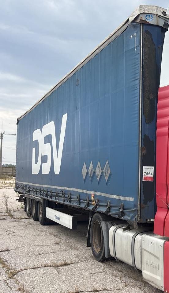 Semiremorca cu trei axe si prelata marca KRONE 1