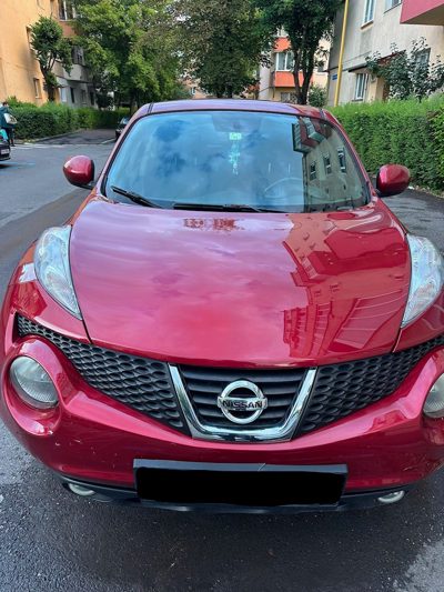 AUTOTURISME Autoturism marca NISSAN model JUKE F15 D01 D culoare rosu