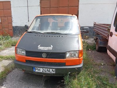 Autotilitara VOLKSWAGEN Transporter 70X0D