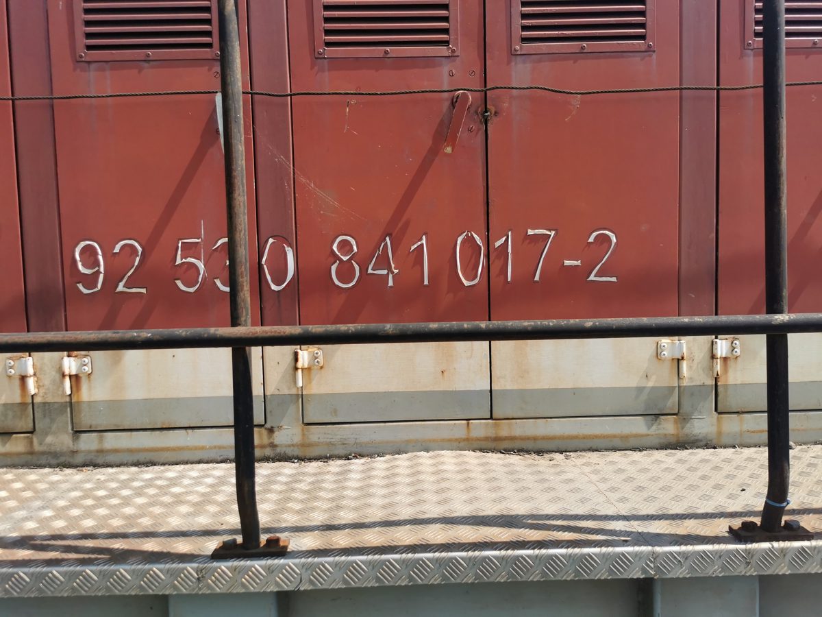 Locomotiva 25571 - LOCOMOTIVA DHE 92 53 0 841017-2 (30.12.1976) 1