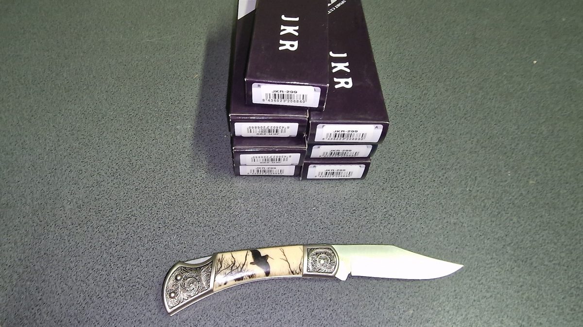 Briceag marca Joker 1