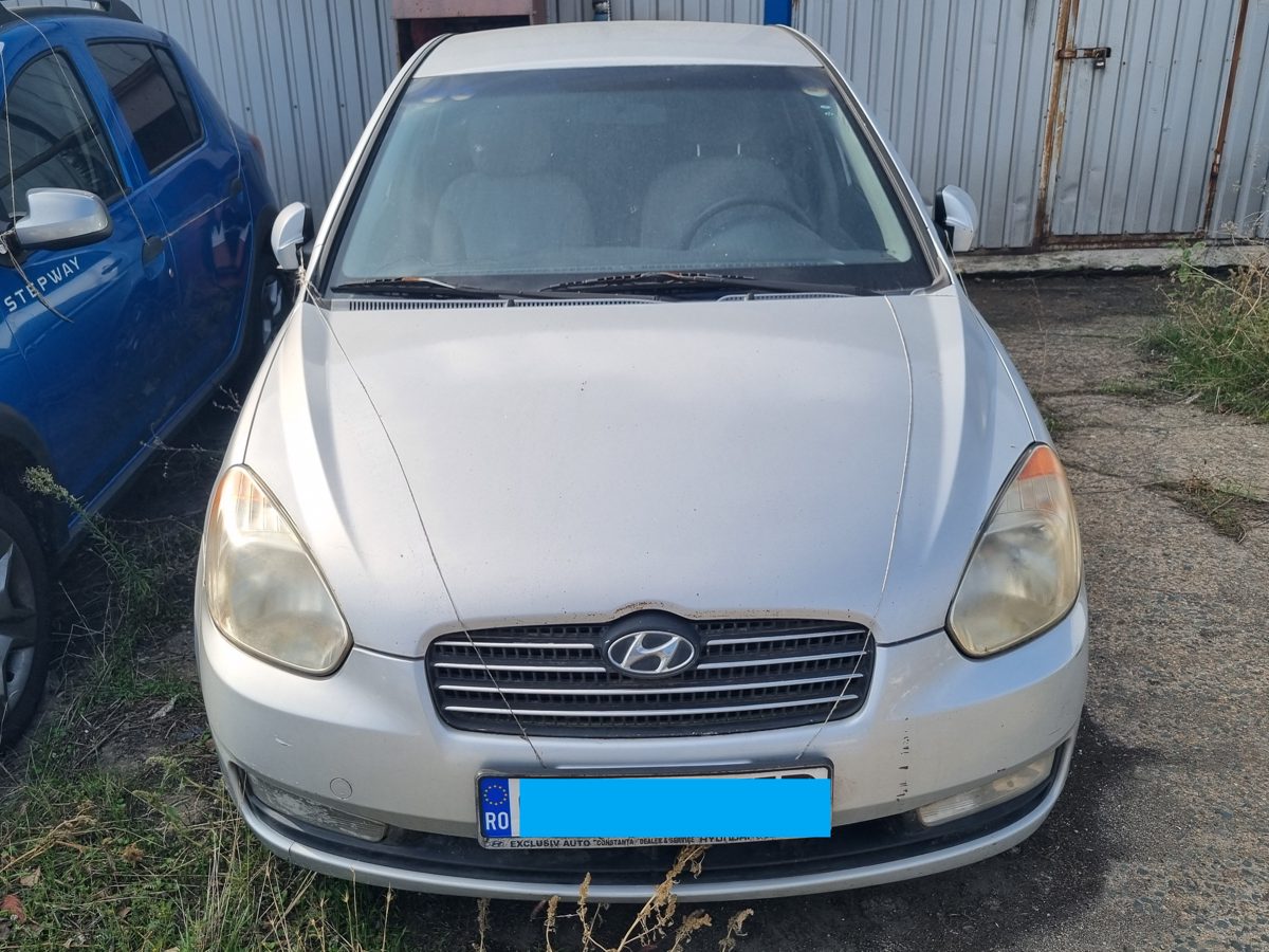 HYUNDAI  ACCENT 1