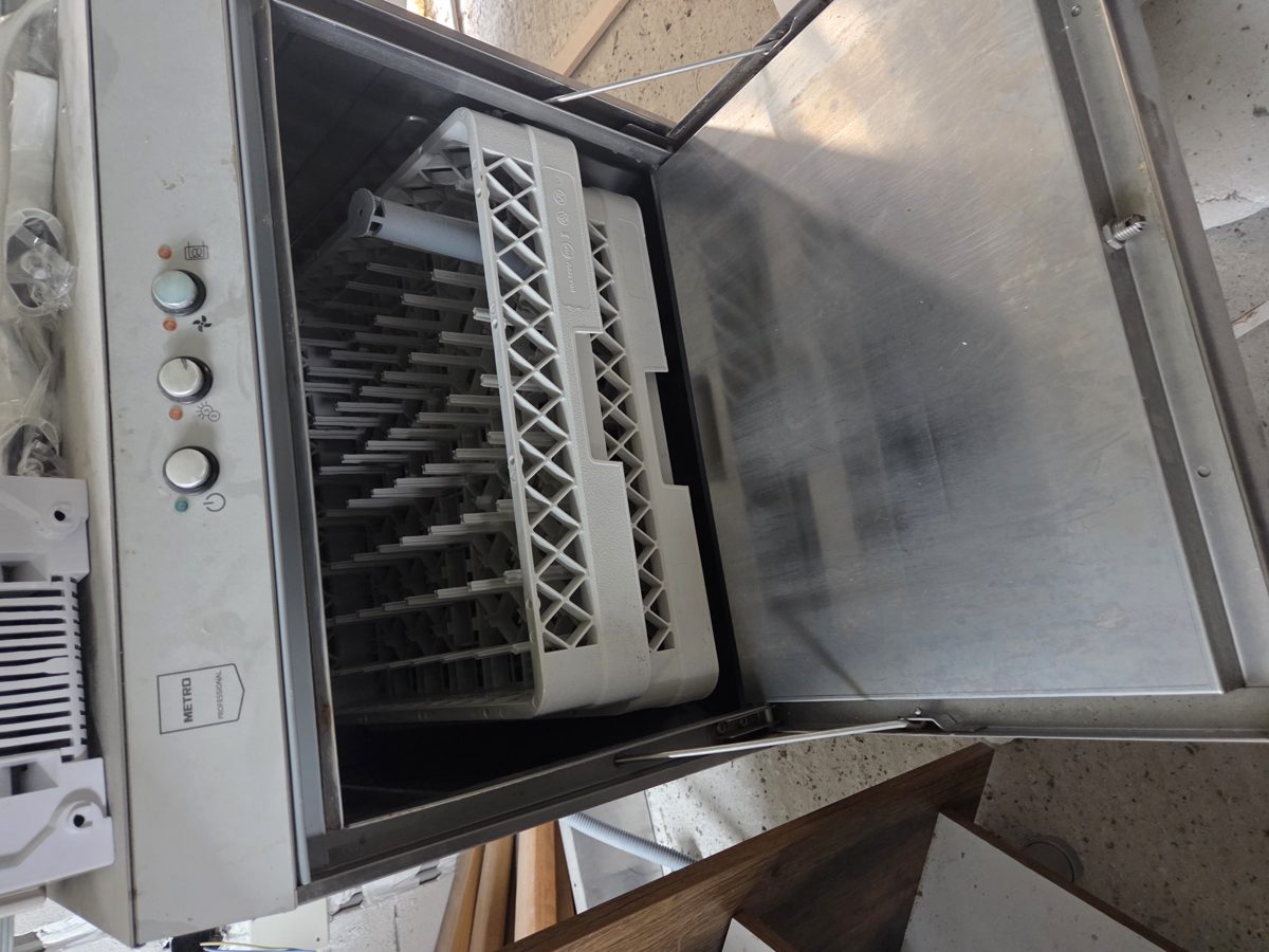 Masină profesională de spălat vase MPRO GDW2050 1