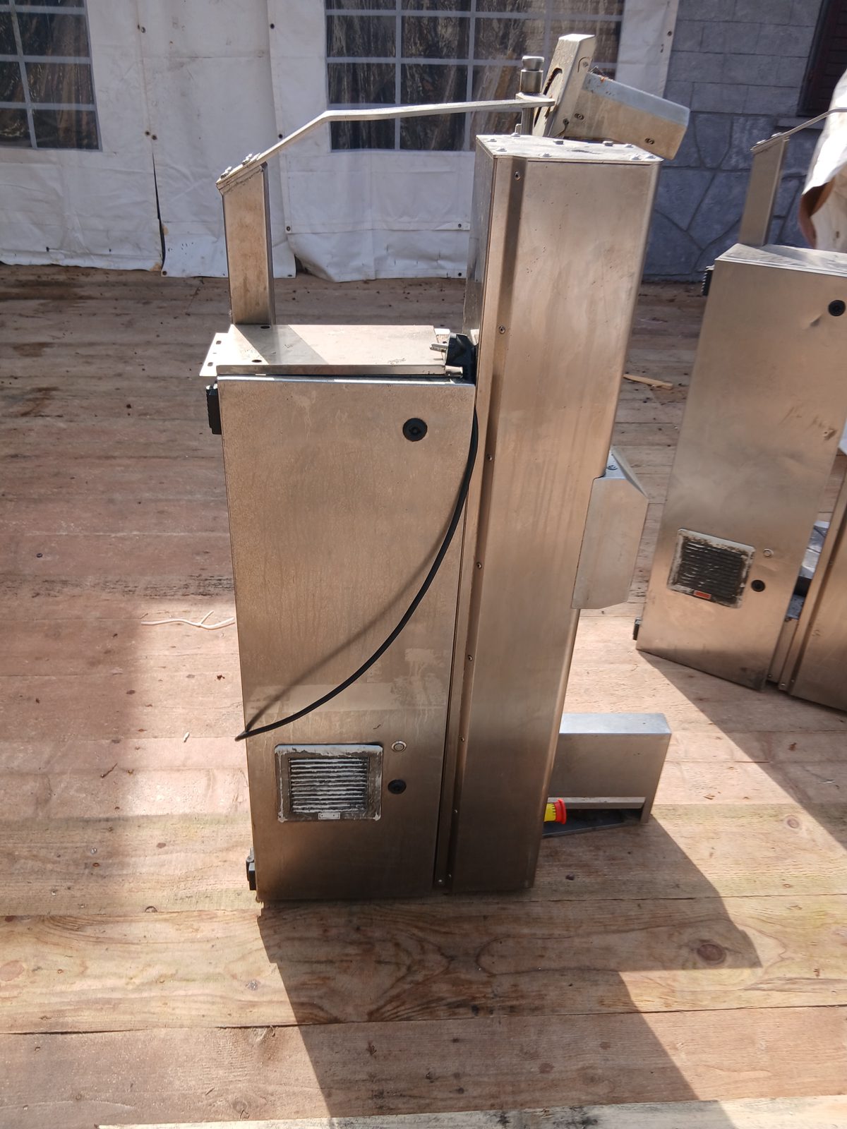 DONER ROBOT ATA-MDR7001 NR.INV.37 1