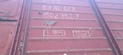 Vagon de marfa  seria GBS  numarul 215315023527  linia 14