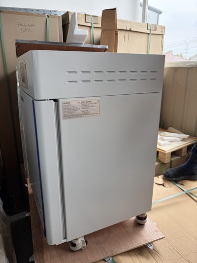 Incubator cu dioxid de carbon 50L BIOBASEBJPX