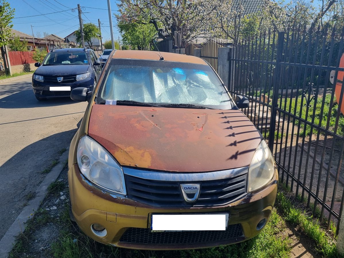 Autoturism M1 marca Dacia model Sandero 1