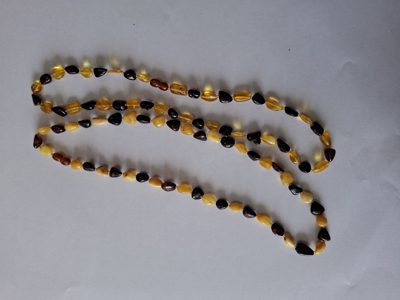 Șirag chihlimbar șlefuit Lot 136