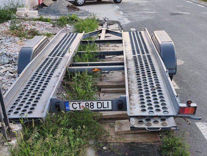 Remorca alte marca TECHAU culoare GRI 1