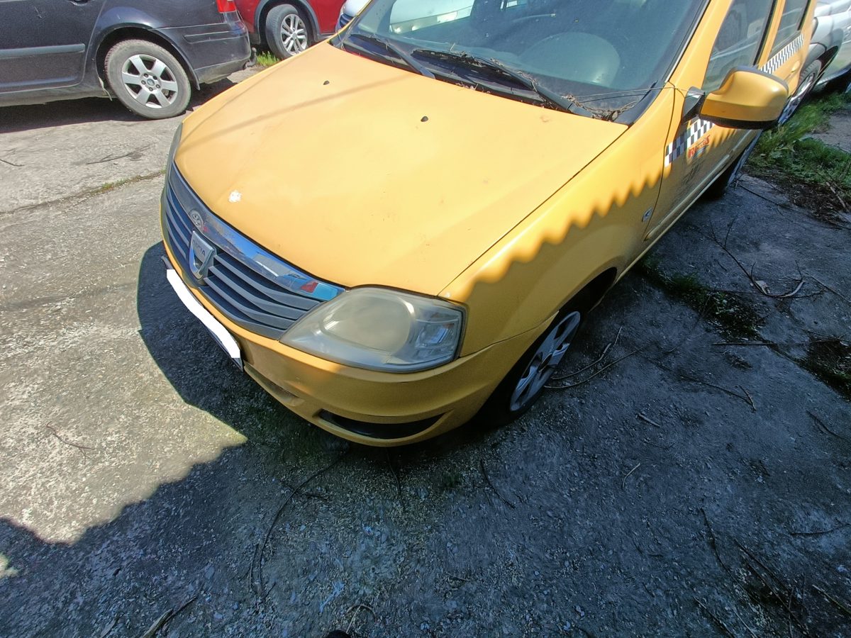 Autoturism M1 marca DACIA model LOGAN 1