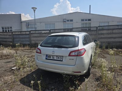 Autoturism marca Peugeot model 508, motor Diesel