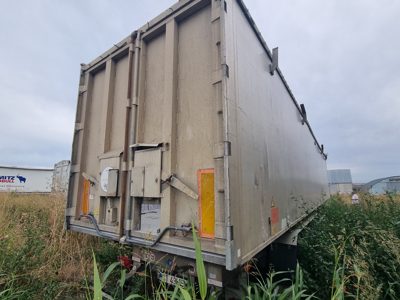 Semiremorca O4 marca BENALU model BRD335 BEN CERE