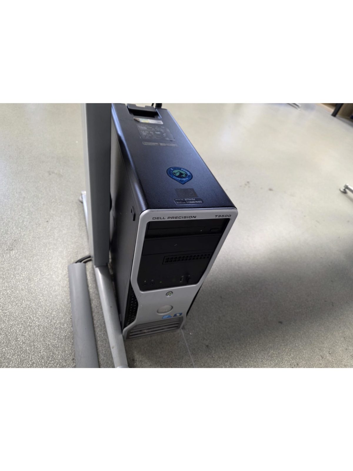 UNITATE CENTRALA - DELL PRECISION T3500 1