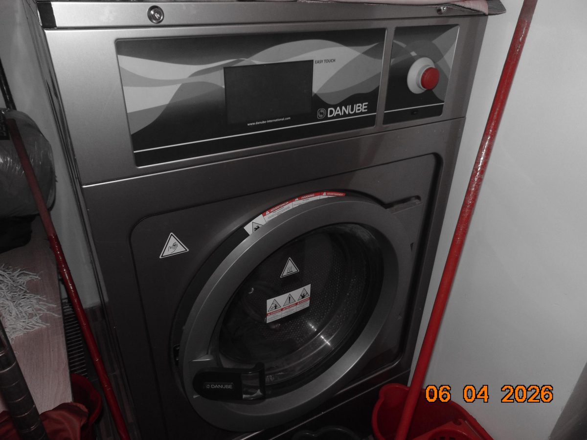 MASINA DE SPALAT RUFE DE 18 KG CU TURATIE MICA WEN18ET2 1