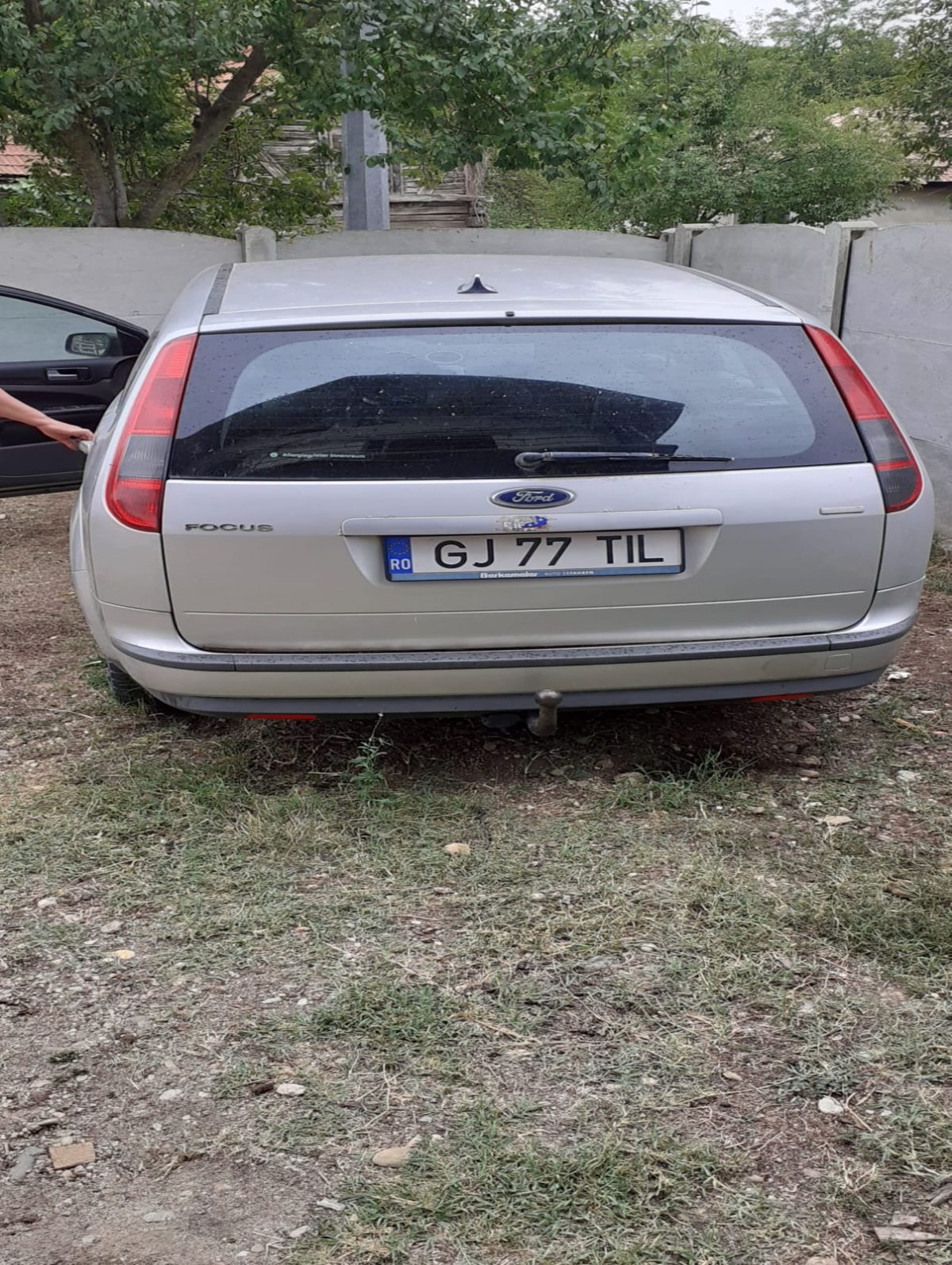 Autoturism marca Ford model Focus culoare Gri metalizat 1