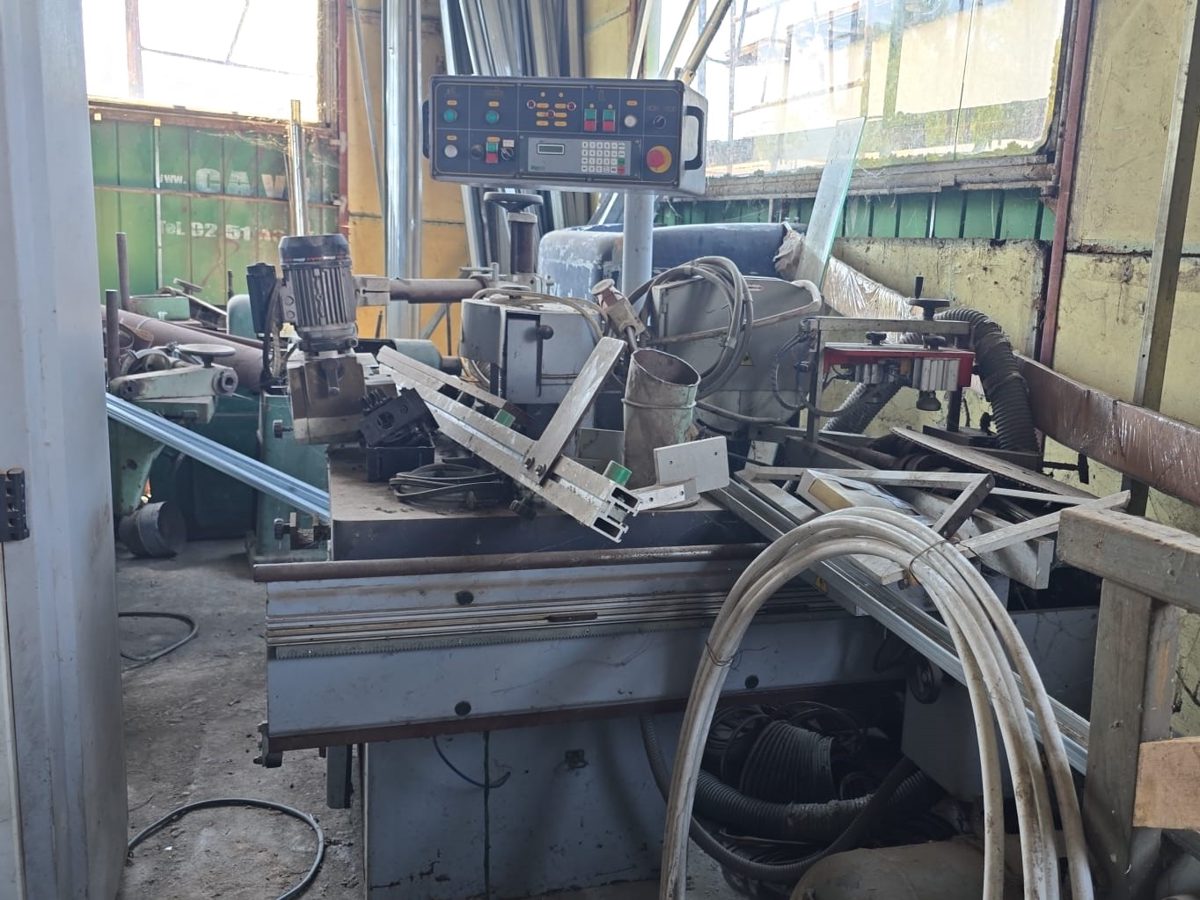 CENTRU UNGHIULAR PENTRU USI SI FERESTRE STETON TF2-270 1