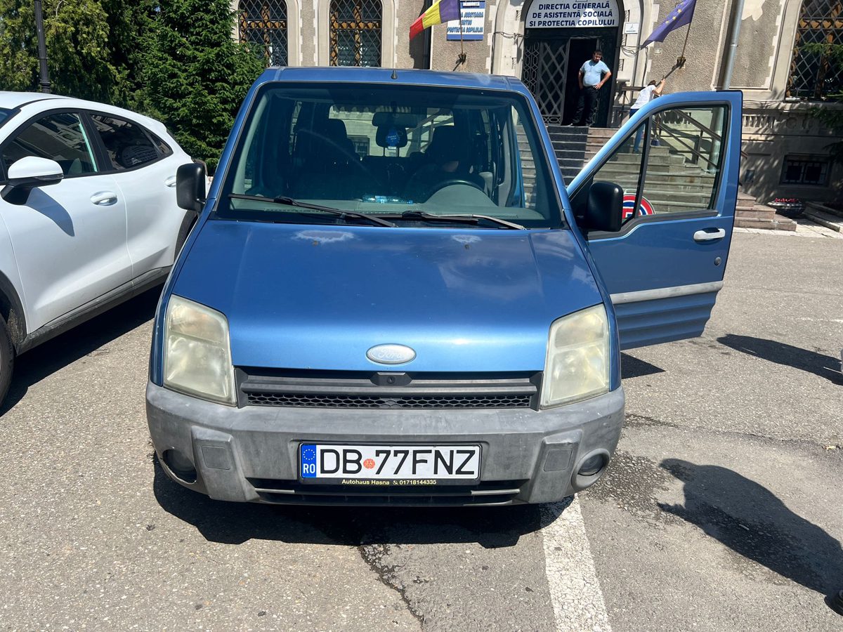 Autoturism marca Ford model Transit Connect culoare Albastru 1