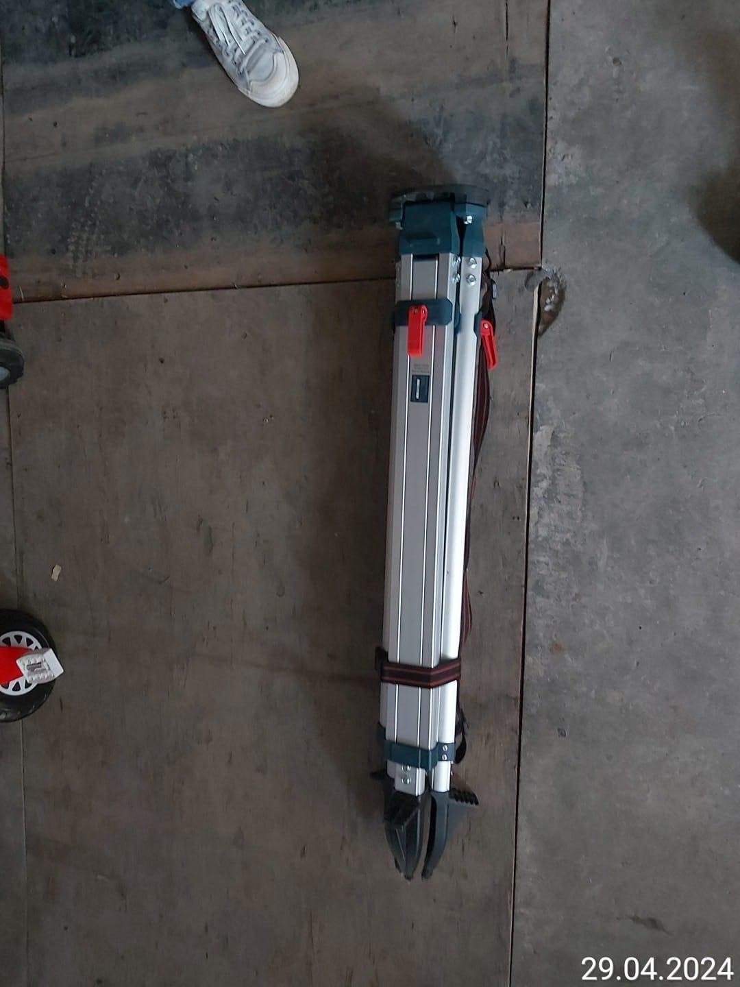 Stativ nivela Bosch filet 5/8 1
