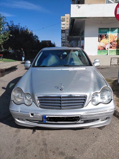 Autoturism M1 marca MERCEDES-BENZ model C 220 CDI 203 varianta R00CF0