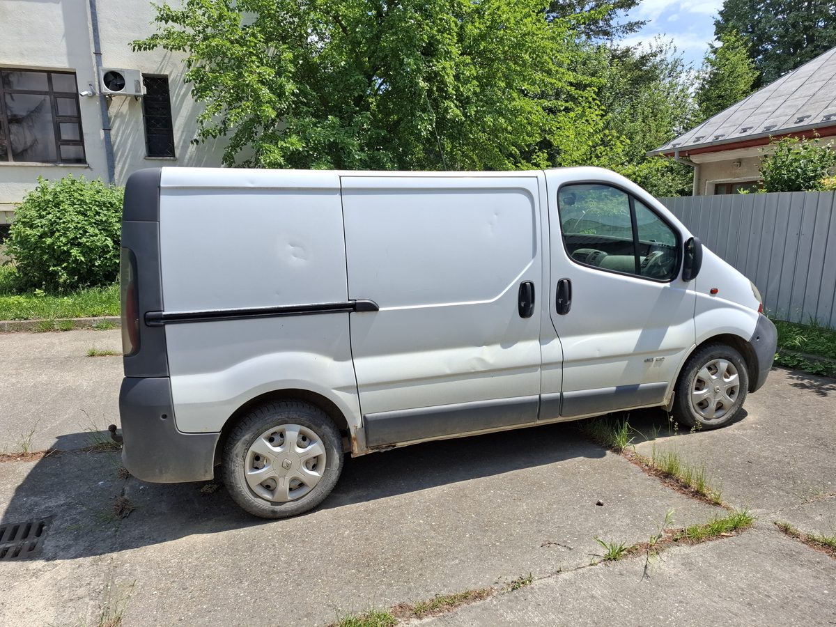 marca RENAULT model TRAFIC FL culoare Alb 1