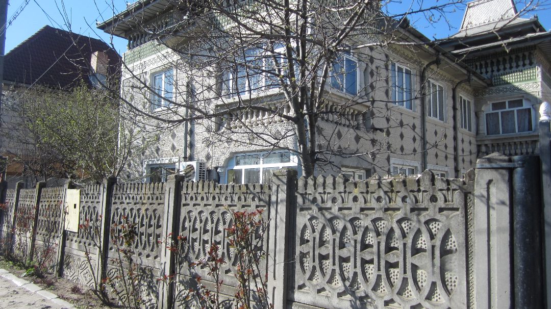 Casa si teren în Craiova 1