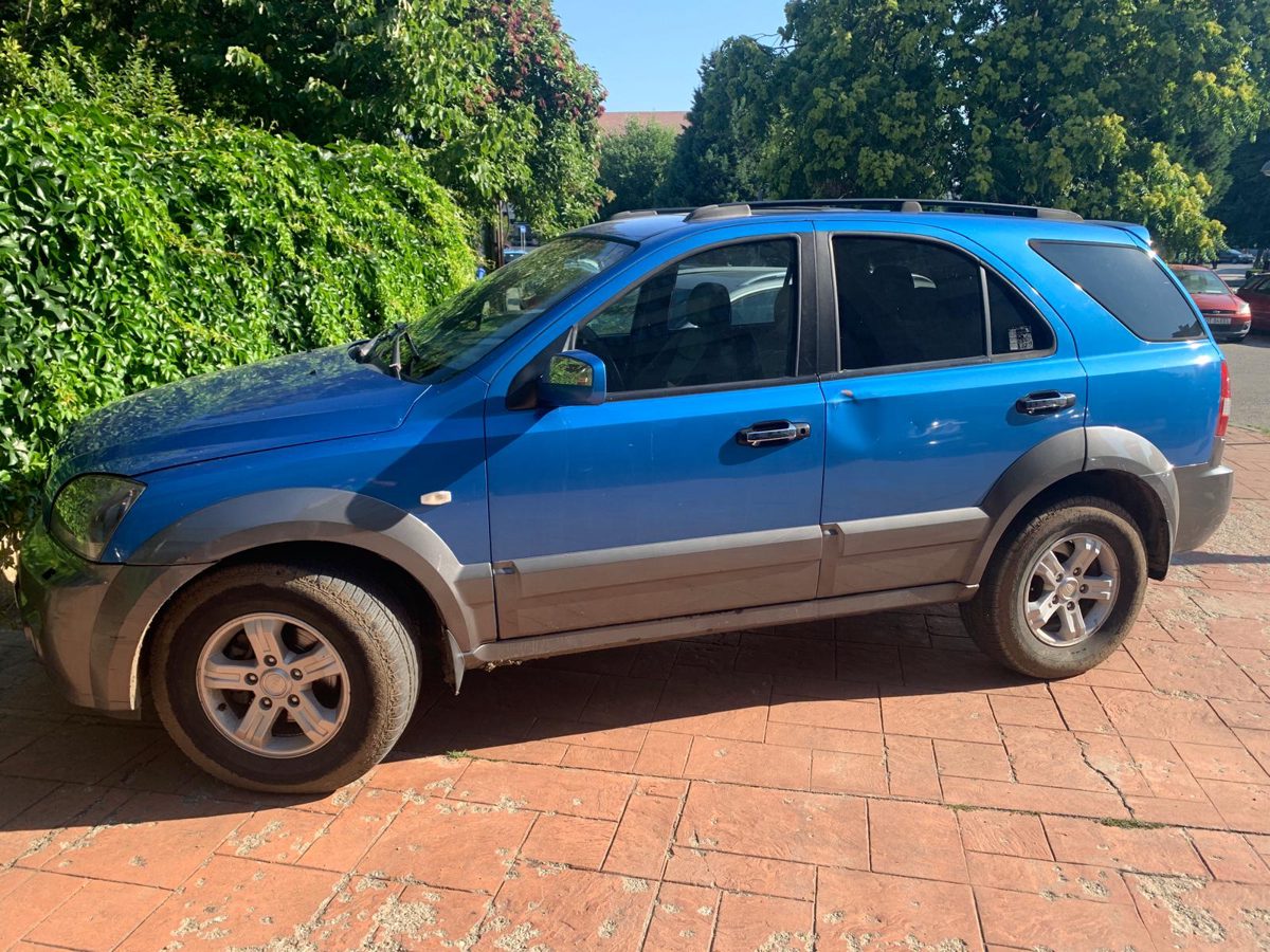 Autoturism marca Kia model Sorento 1
