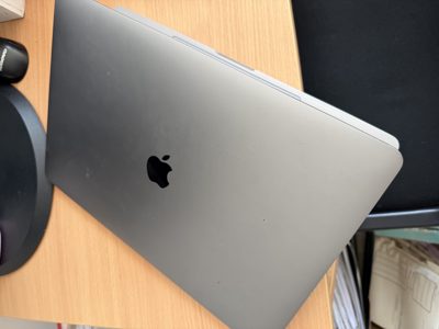 MACBOOK PRO 15 TOUCH BAR; serie SC02XGFMXJG5H