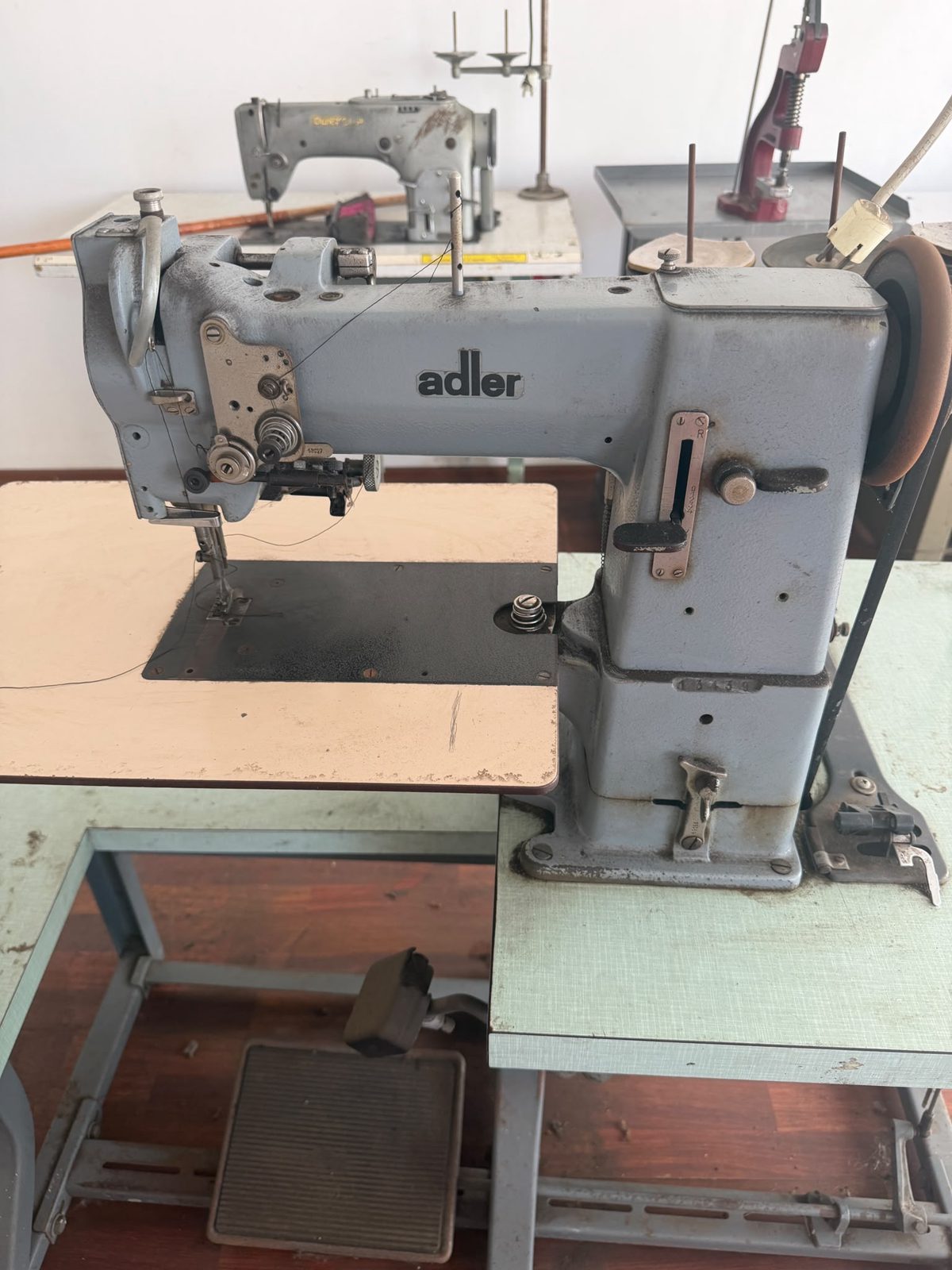 Masina de cusut ADLER 69 1