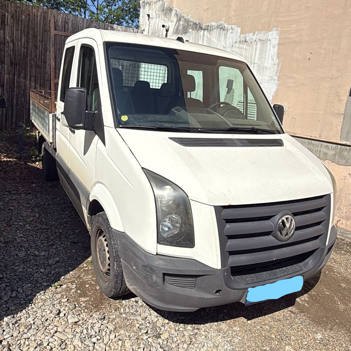 AUTOUTILITARA marca VOLKSWAGEN model CRAFTER 2FJE2 1