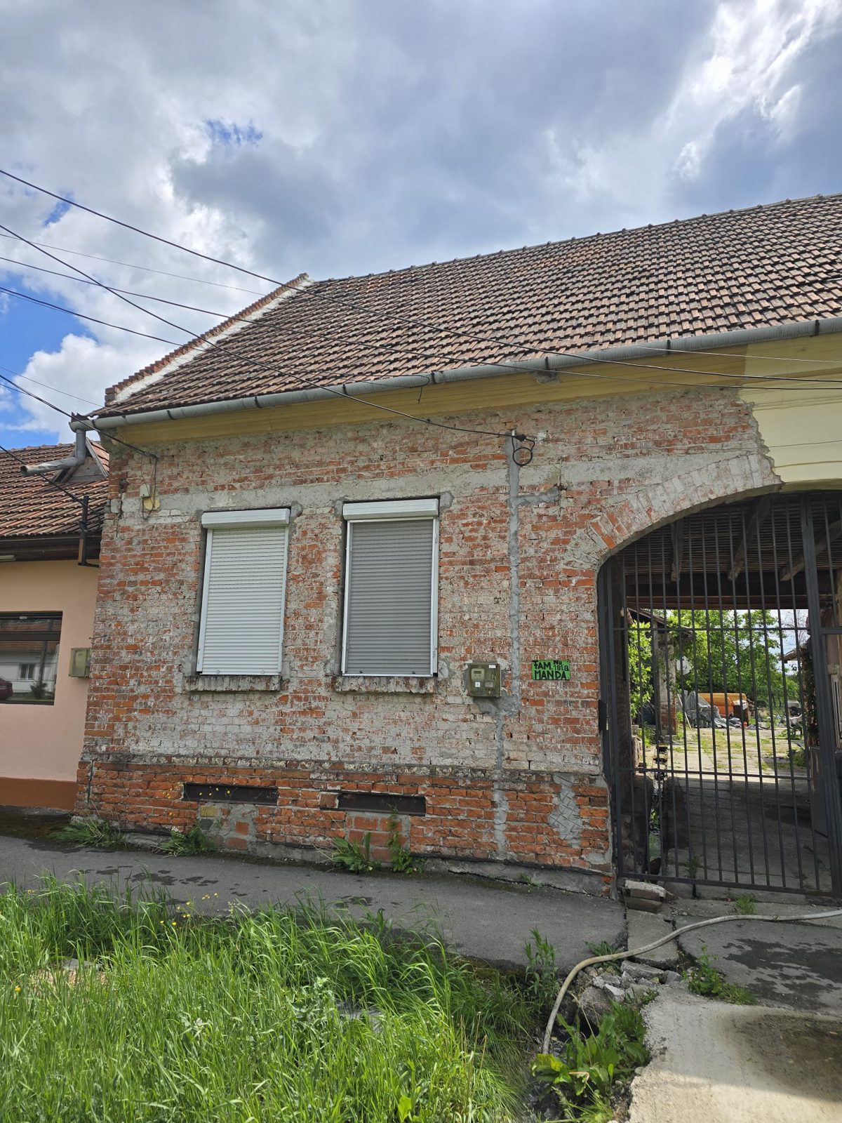 Apartament din imobil situat in Buzias, Sat Bacova 1