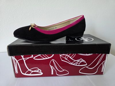 PANTOFI