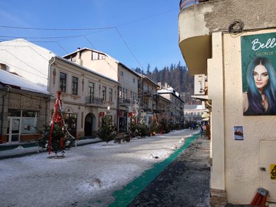 Apartament 2 camere, 1 hol, 1 baie, 1 bucatarie