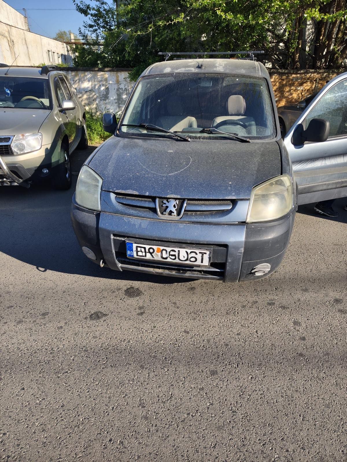 Autoturism marca Peugeot model Partner culoare Gri 1