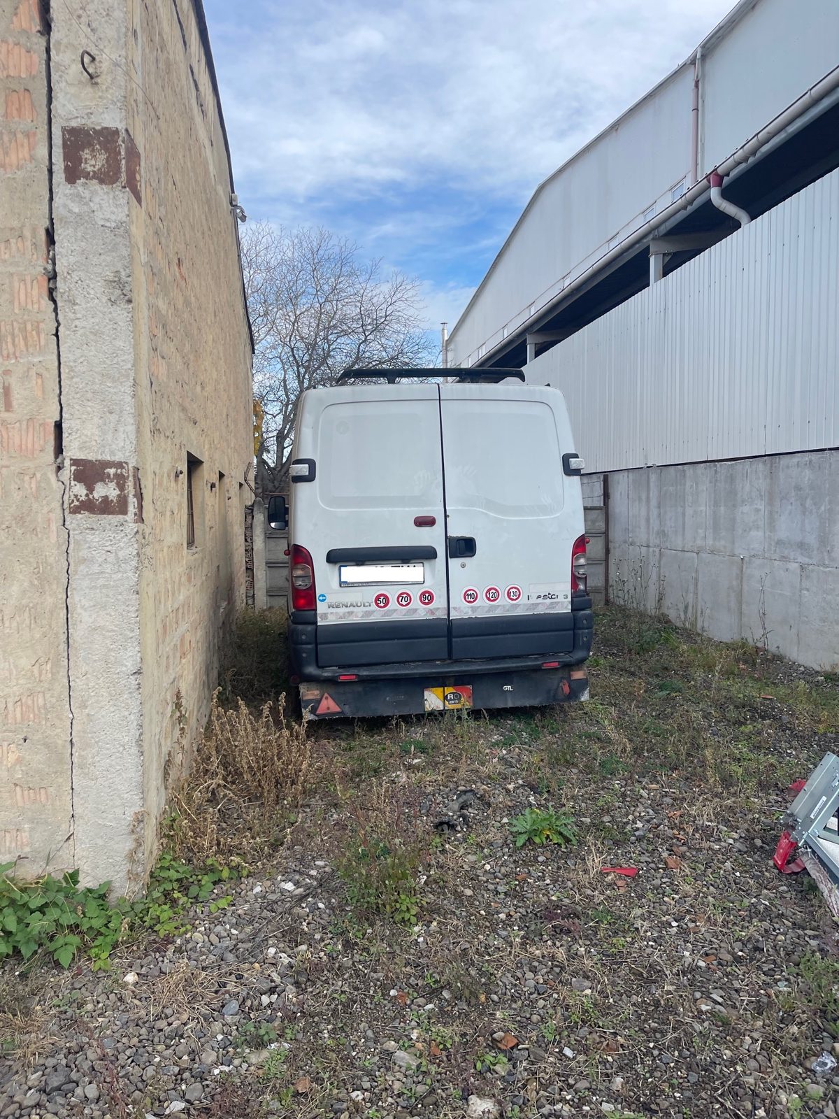 Renault model Master culoare Alb 1