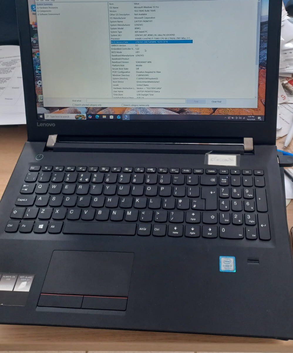 Laptop marca LENOVO V510-15IKB 1