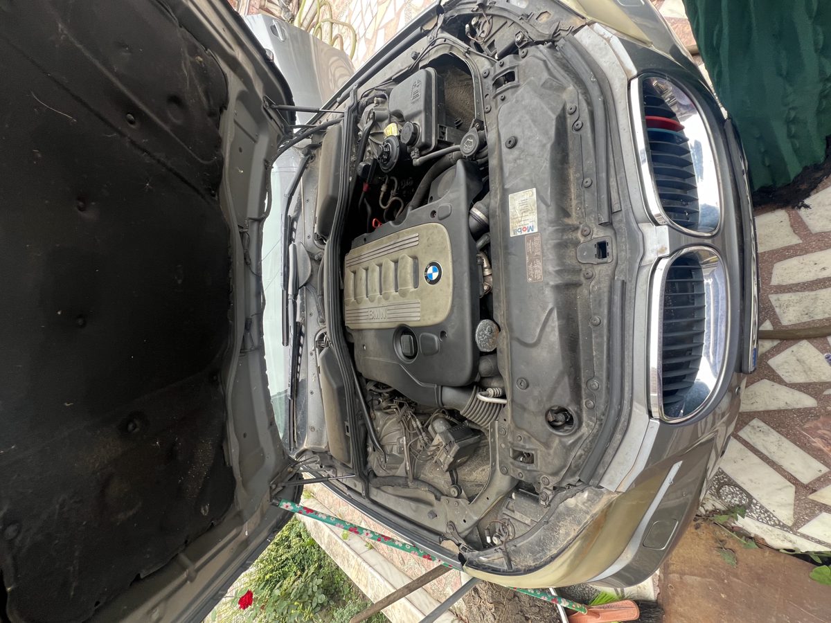 Autoturism marca BMW model 525D 1