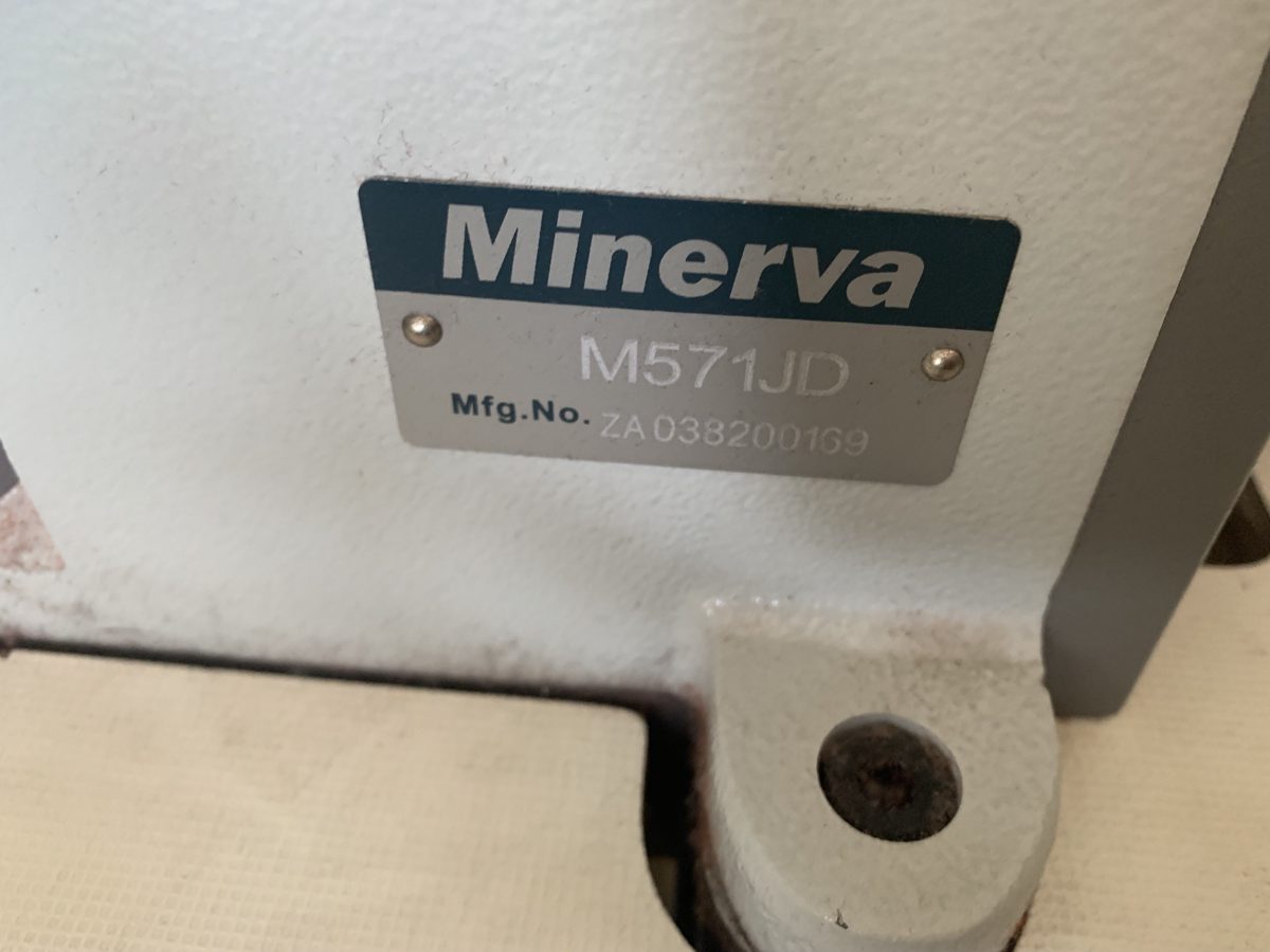 MASINA DE CUSUT UBERDECK MINERVA 1