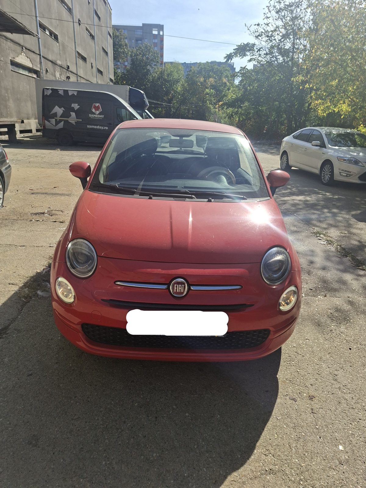 Autoturism marca Fiat model 500 1